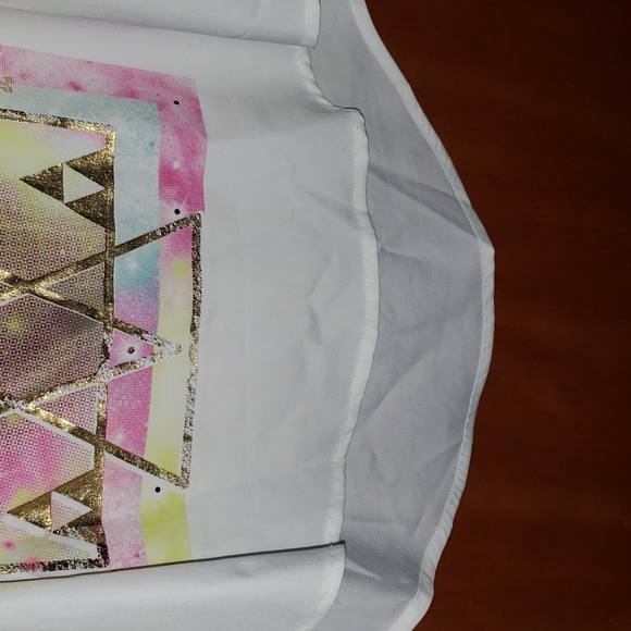 Like New! Worn Once! R&R high-low shirt - Picture 7 of 9